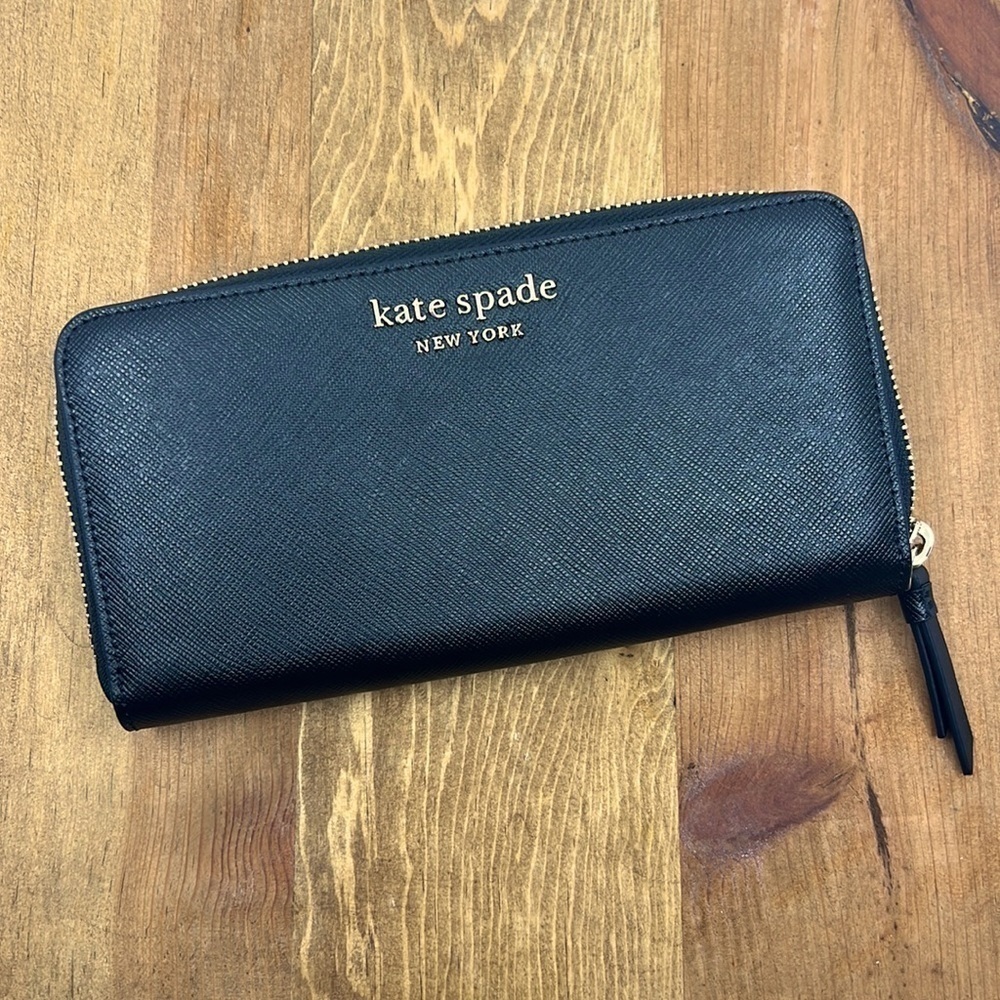 ✨NWT! Kate Spade Cameron Saffiano Large Leather Wallet in Black.